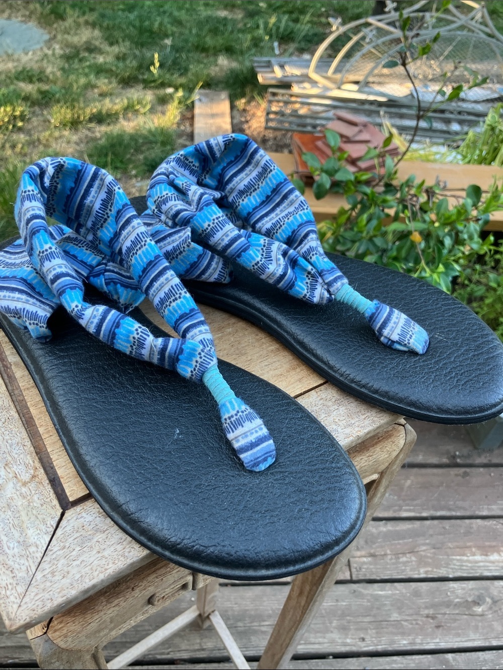 Sanuk women’s sandal size 9